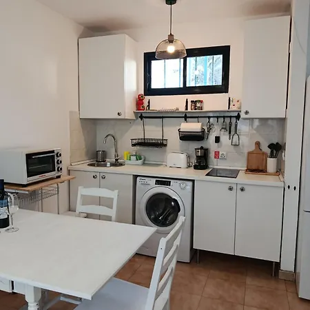 Needle House דירה